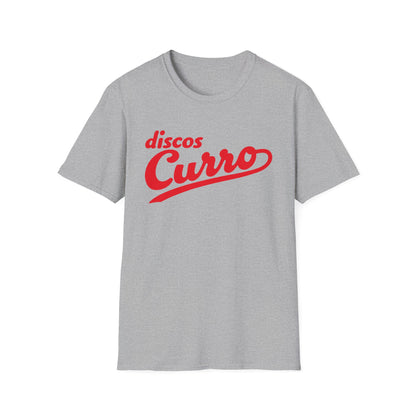 A grey short-sleeve t-shirt with red cursive text reading discos Curro centered on the chest.